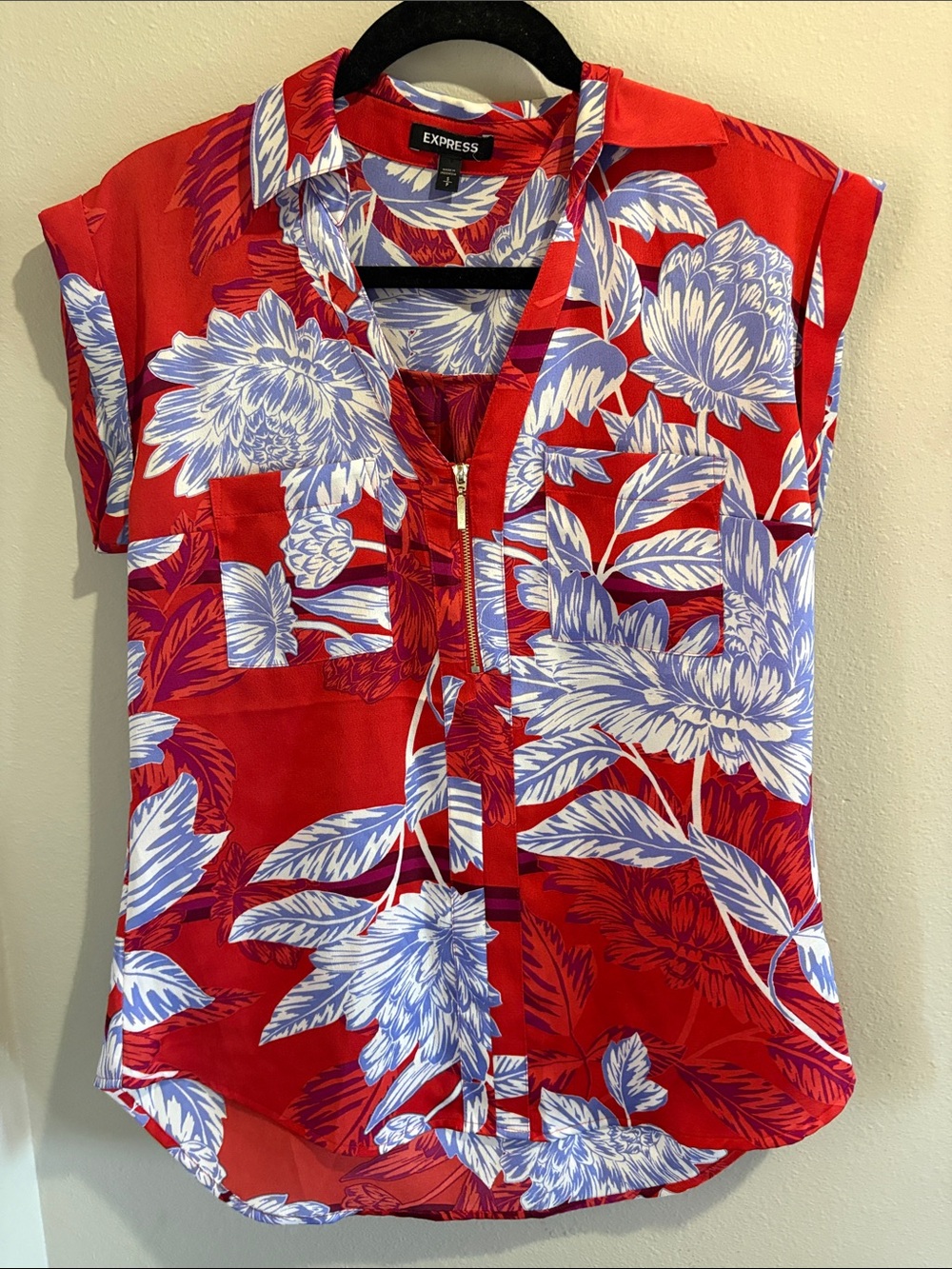 Express Red and Purple Floral 1/4 Zip-Front Women's Top (small)